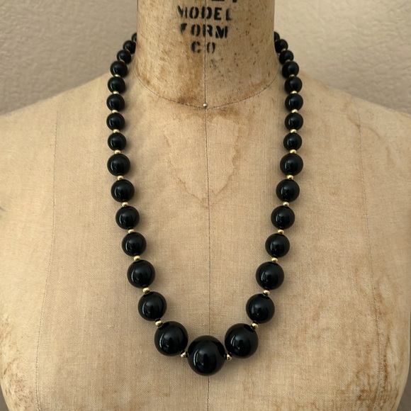 Vintage Jewelry - Vintage Beaded Necklace